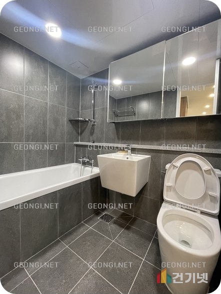 분당 에코팰리스 아파트 리모델링, 전문가의 손길로 새롭게 변신