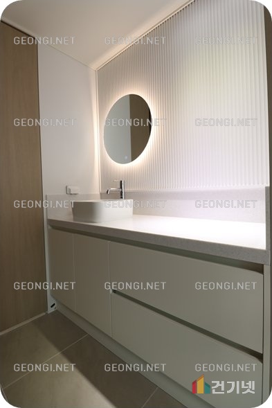 과천 푸른숲 아파트 인테리어, 전문 시공으로 완벽하게 변신하다