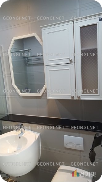 안산 e편한세상 아파트 인테리어: 현대적 디자인으로 공간 활용 극대화