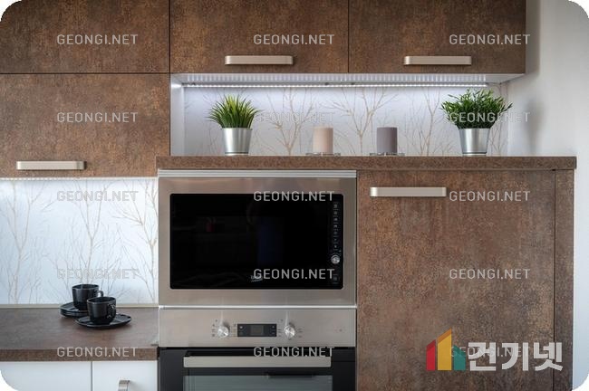 고양 노르웨이아침 아파트 인테리어: 실용성과 아름다움의 조화