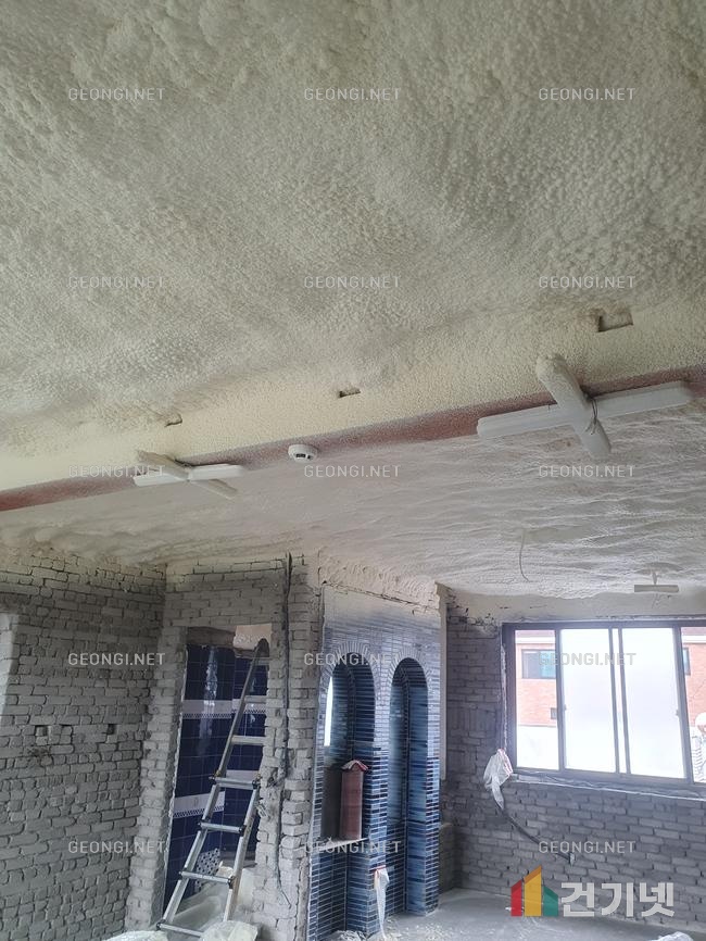 우레탄폼 단열공사로 결로 문제 해결하고 에너지 효율 높이기
