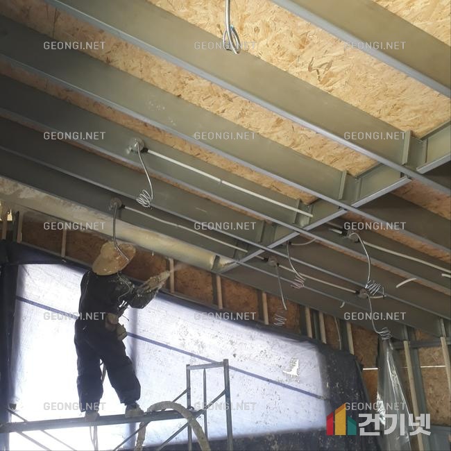 일산 창고형 마트 에너지 절약을 위한 경질 우레탄폼 단열공사