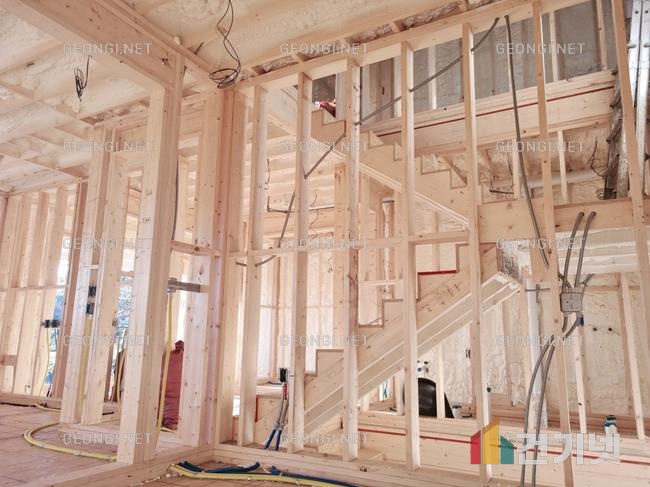 울산 전원주택 우레탄폼 단열공사, 에너지 효율과 결로 문제 해결 전문가