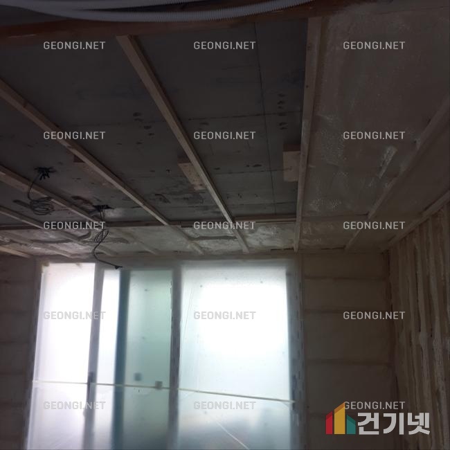 송파구 목조주택 단열공사, 우레탄폼으로 결로 문제 해결!