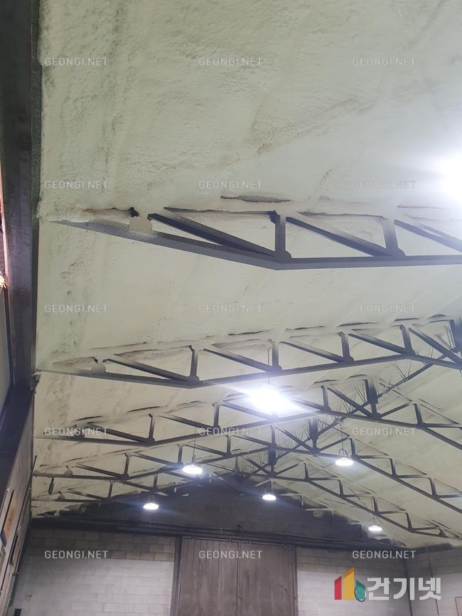 삼척시 목조주택 우레탄폼 단열공사로 에너지효율 극대화하기