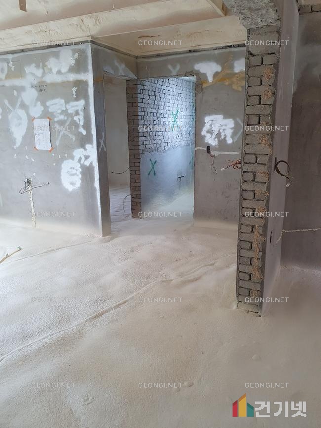 장흥군 시골주택 단열공사, 우레탄폼으로 결로 방지하고 에너지 효율 극대화!