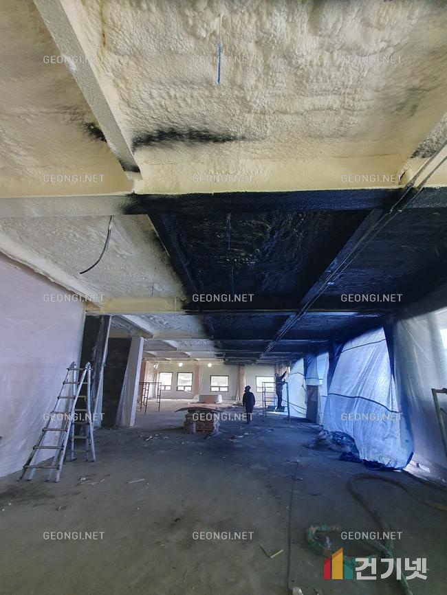 진천군 양돈장, 연질우레탄폼 단열공사로 에너지 효율 극대화!