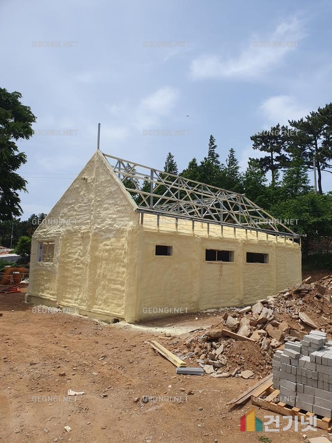 순창군 지붕 경질 우레탄폼 단열공사, 결로 문제 해결과 에너지 효율 극대화