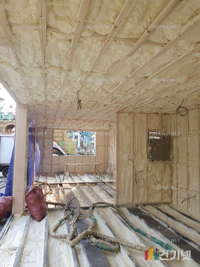 부평구 농가주택의 에너지 효율을 극대화하는 경질 우레탄폼 단열공사