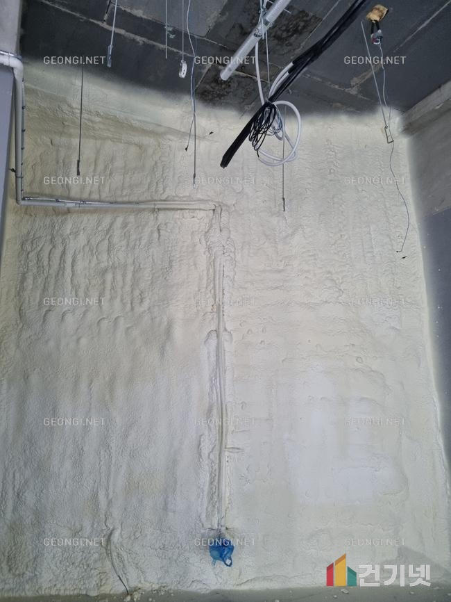 마포구 우레탄폼 벽단열, 결로 해결로 에너지 효율 극대화