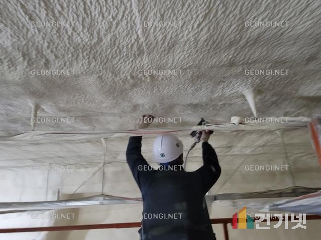 부산 단열공사 전문, 우레탄폼으로 결로 문제 해결하기