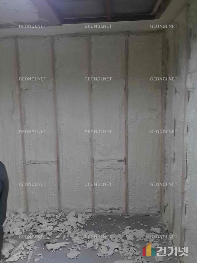 에너지 효율 극대화! 인천 지붕 수성연질폼 단열공사 전문 업체