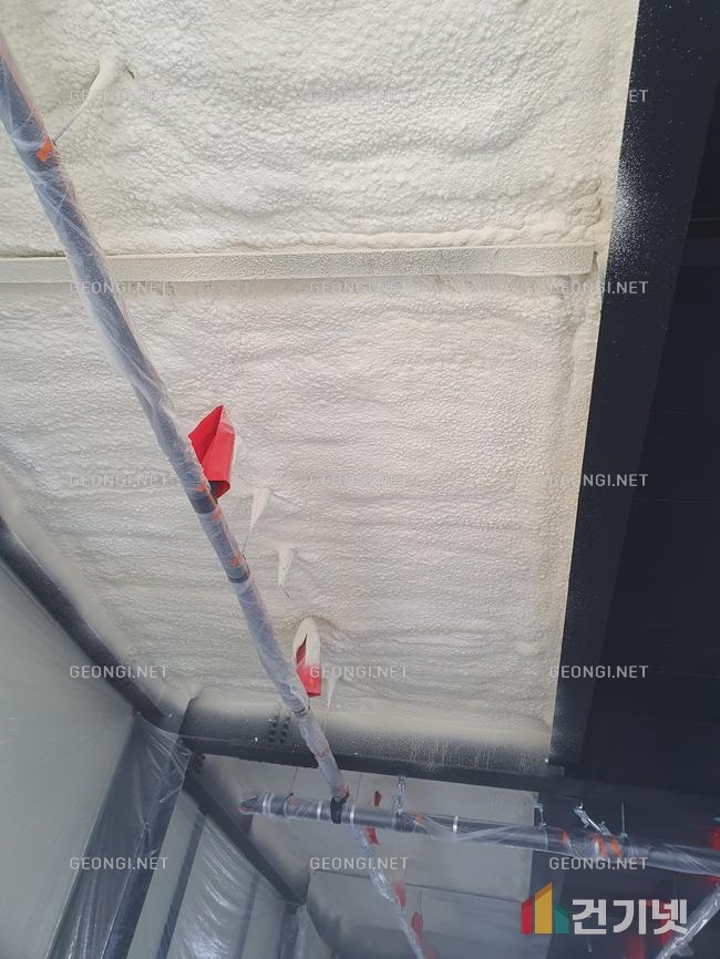 성동구 물류창고 우레탄폼 단열공사로 에너지 효율 극대화!