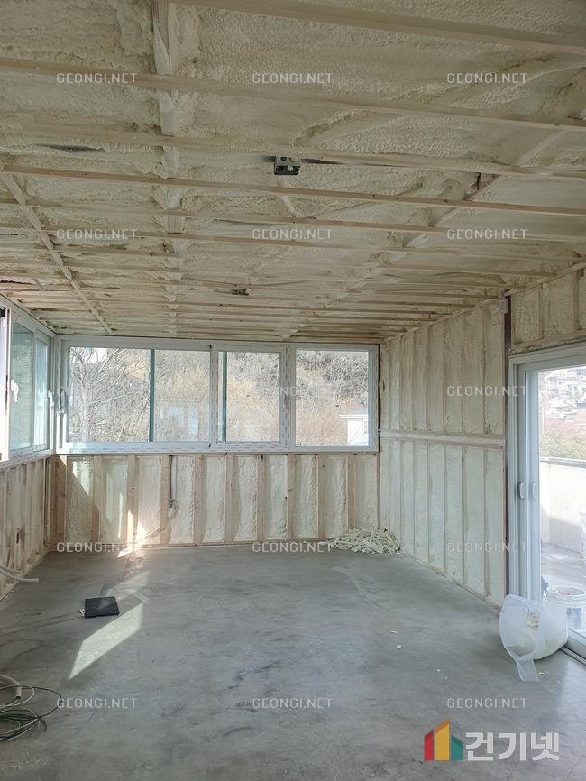 광교 창고 단열공사, 우레탄폼으로 결로 문제 해결하기