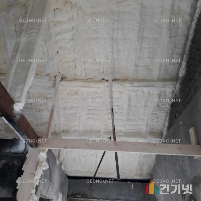 서울 농가주택의 에너지 효율을 극대화하는 경질 우레탄폼 단열공사
