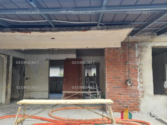 영도구양계장 우레탄폼 단열공사로 에너지 효율 극대화 및 결로 방지