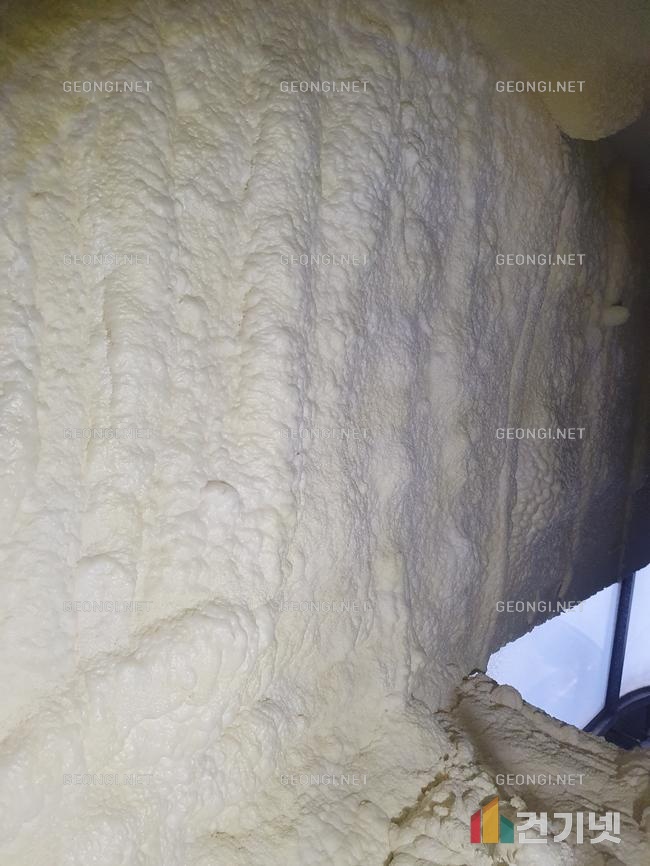 청양군 우레탄폼 단열공사, 결로 걱정 없는 에너지 효율 UP!