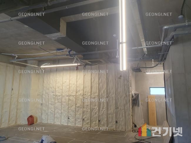 광양시 대형마트 우레탄폼 단열공사로 에너지 효율 극대화!