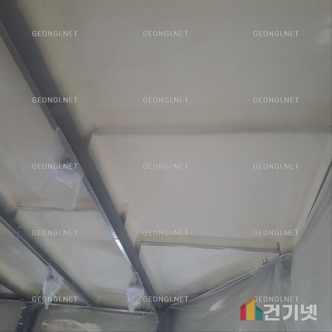 영암군 실내체육관 단열공사, 경질우레탄폼으로 에너지 효율 극대화!