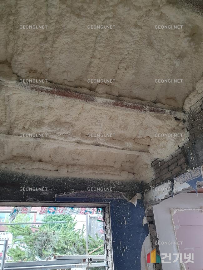 광주 우레탄폼 단열공사, 결로 방지로 에너지 효율 극대화!