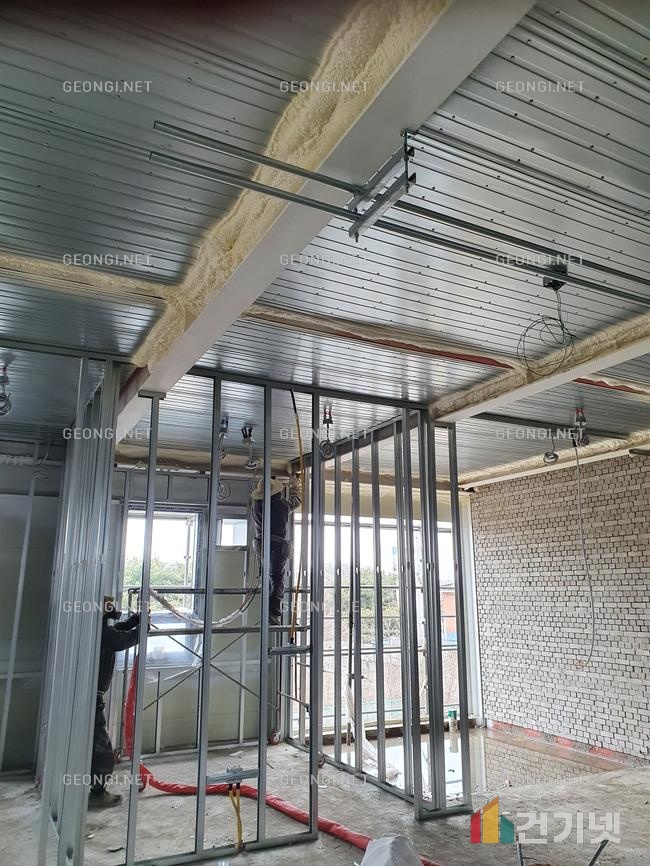 사천시 노후주택 우레탄폼 단열공사로 에너지 효율 극대화!