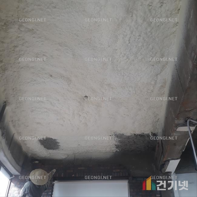 양천구 창고형 마트 단열공사, 우레탄폼으로 결로와 에너지 효율 해결