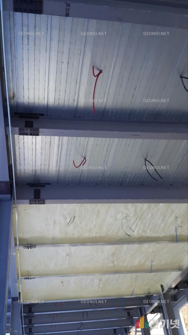 하동군 냉장시설의 결로 방지와 에너지 효율을 위한 수성연질폼 단열공사