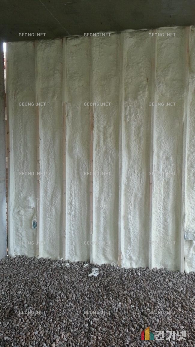 진도군 지붕 난연 우레탄폼 단열공사로 에너지 효율 극대화하기