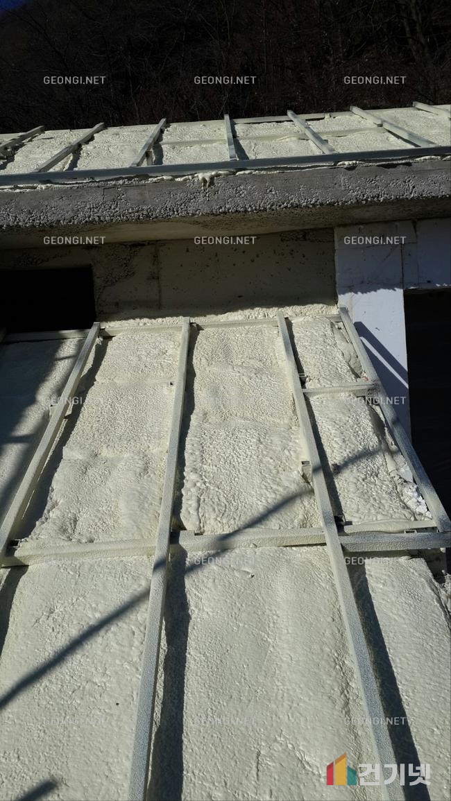 울진군 우레탄폼 단열공사로 결로 문제 해결하고 에너지 효율 극대화하기
