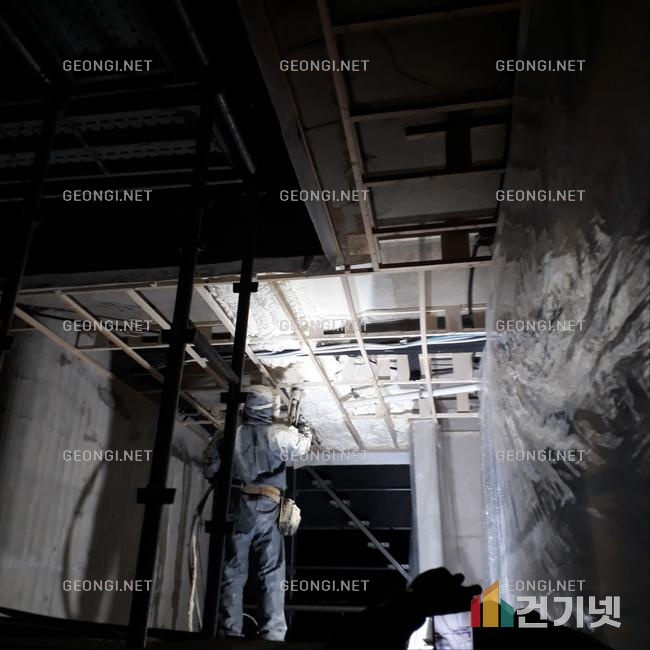 충주시체류형쉼터 우레탄폼 단열공사로 에너지 효율 극대화하기
