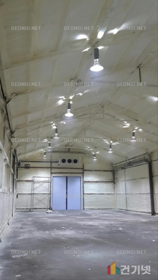 중구냉장시설의 결로 방지와 에너지 효율을 높이는 경질 우레탄폼 단열공사