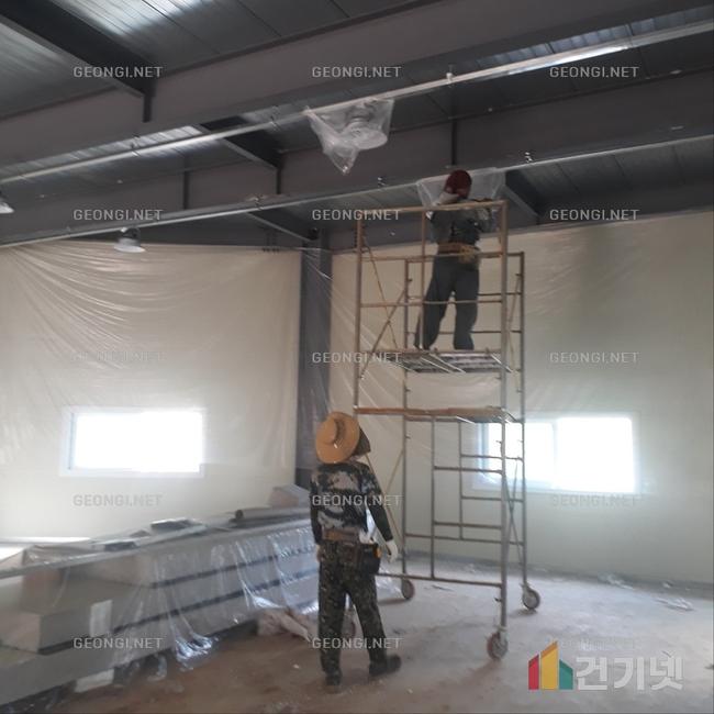 군산시 식품가공공장 난연 우레탄폼 시공, 에너지 효율 극대화!