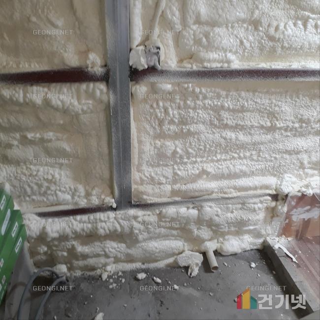 함안군 도서관 우레탄폼 단열공사로 에너지 효율 극대화