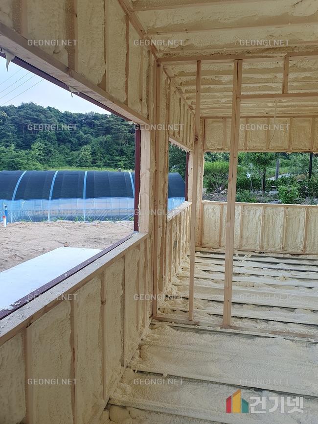 연수구 물류창고 단열, 연질 우레탄폼으로 에너지 절약!