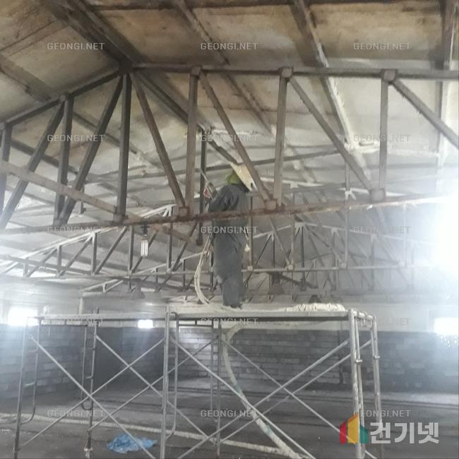 송파구 목조주택에 최적화된 난연 우레탄폼 단열공사