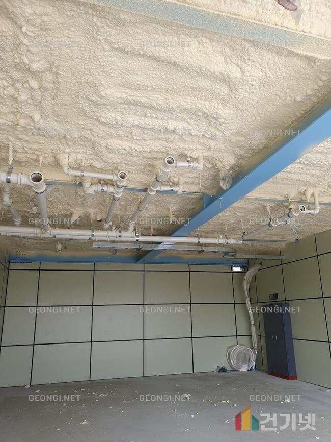 횡성군 축사 우레탄폼 단열, 결로 방지와 에너지 효율 극대화