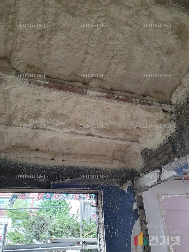 군위군 계사 경질 우레탄폼 단열공사, 에너지 효율 극대화!