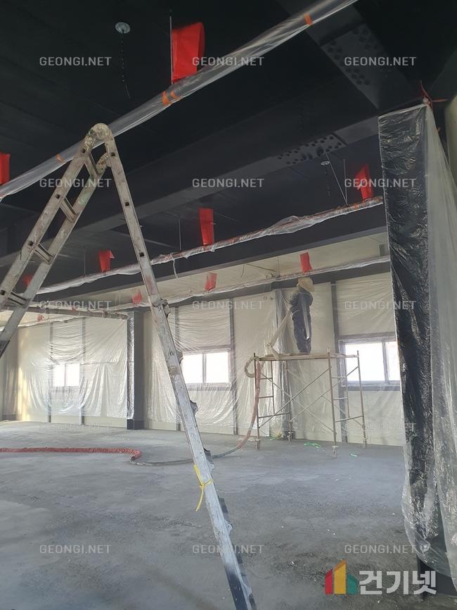 청양군 청장 단열, 우레탄폼 시공으로 에너지 절약과 결로 방지!