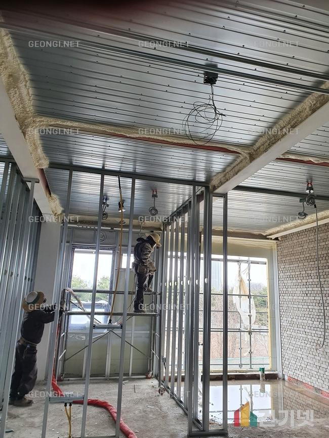 덕양구 실내체육관 우레탄폼 단열공사로 에너지 절약과 결로 방지!