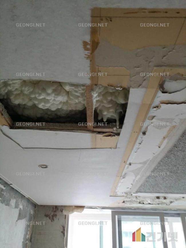 괴산군 스포츠센터 우레탄폼 단열공사, 에너지 효율 극대화