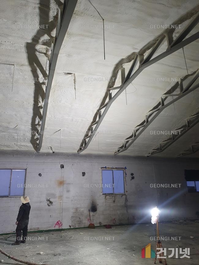 옹진군 학교 우레탄폼 단열공사, 에너지 효율 극대화로 결로 문제 해결