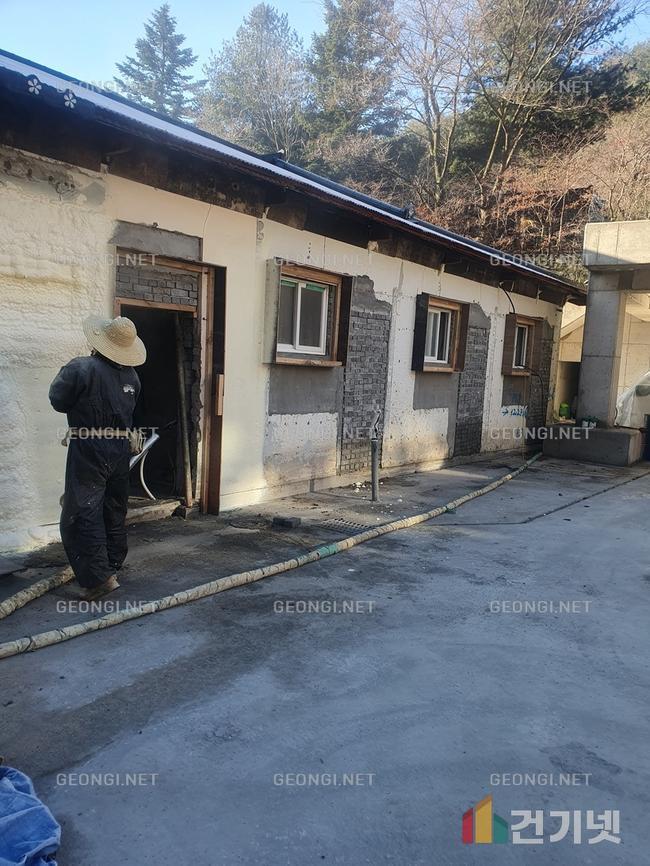 고양시 창고형 마트 우레탄폼 단열공사, 결로 방지와 에너지 절약의 해결책