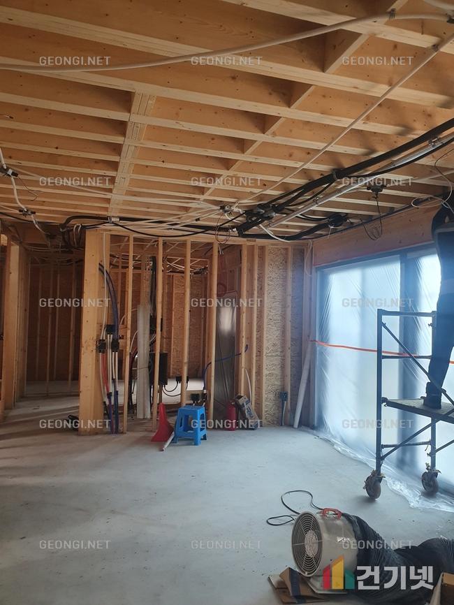 울산 벽 단열 우레탄폼 시공, 에너지 효율 극대화와 결로 방지