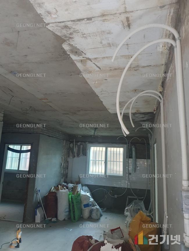 봉화군 체류형 쉼터, 결로 방지와 에너지 효율 극대화를 위한 우레탄폼 단열공사