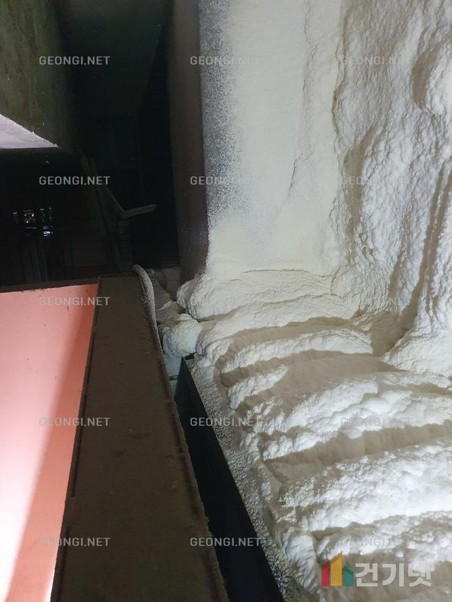 평창군 저온 저장고 단열, 우레탄폼 시공으로 에너지 비용 절감하세요!