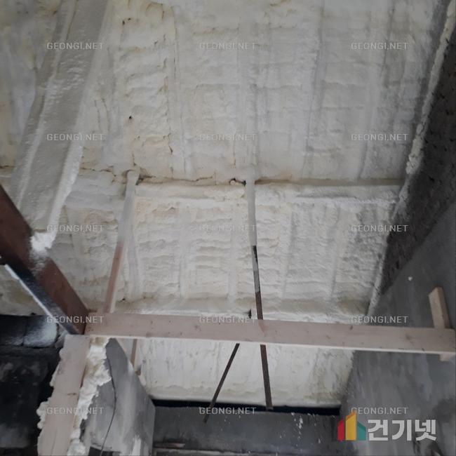 미추홀구 저온 저장고 단열공사, 에너지 효율 극대화하는 건기넷의 우레탄폼 시공