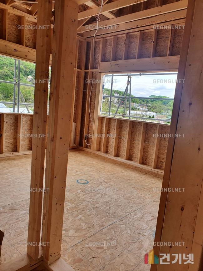 속초시 스포츠센터 우레탄폼 단열공사, 에너지 효율 극대화!