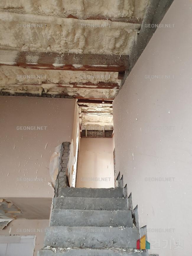 중구 전원주택 우레탄폼 단열공사로 에너지 효율 극대화하기