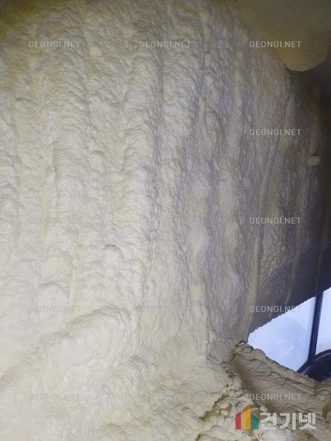 용산구 물류창고 연질우레탄폼 단열공사로 에너지 효율 극대화하기
