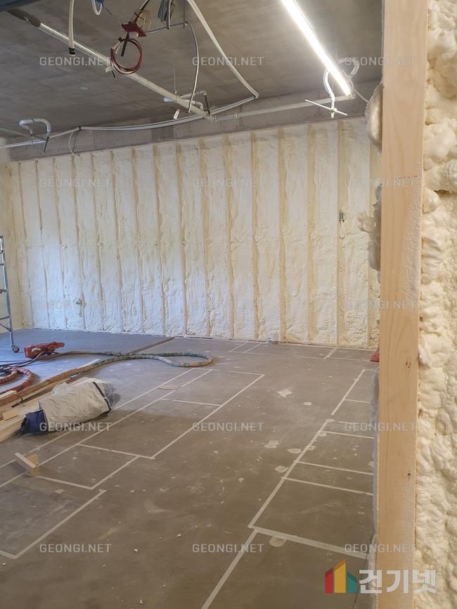 이천시 우레탄폼 단열공사, 에너지효율 극대화로 결로방지!